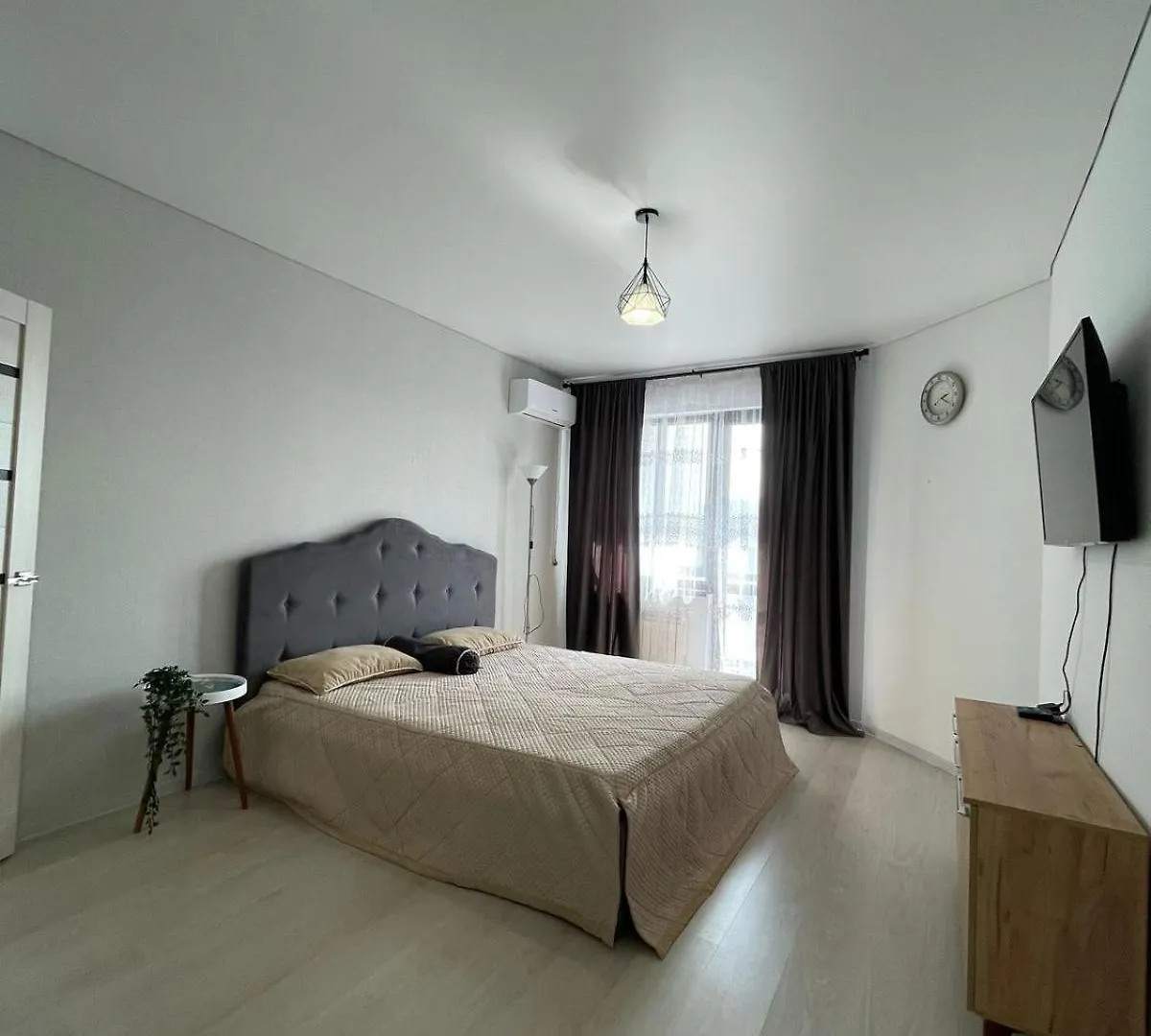Apartment Квартира Возле Центрального Парка Отдыха! Almaty